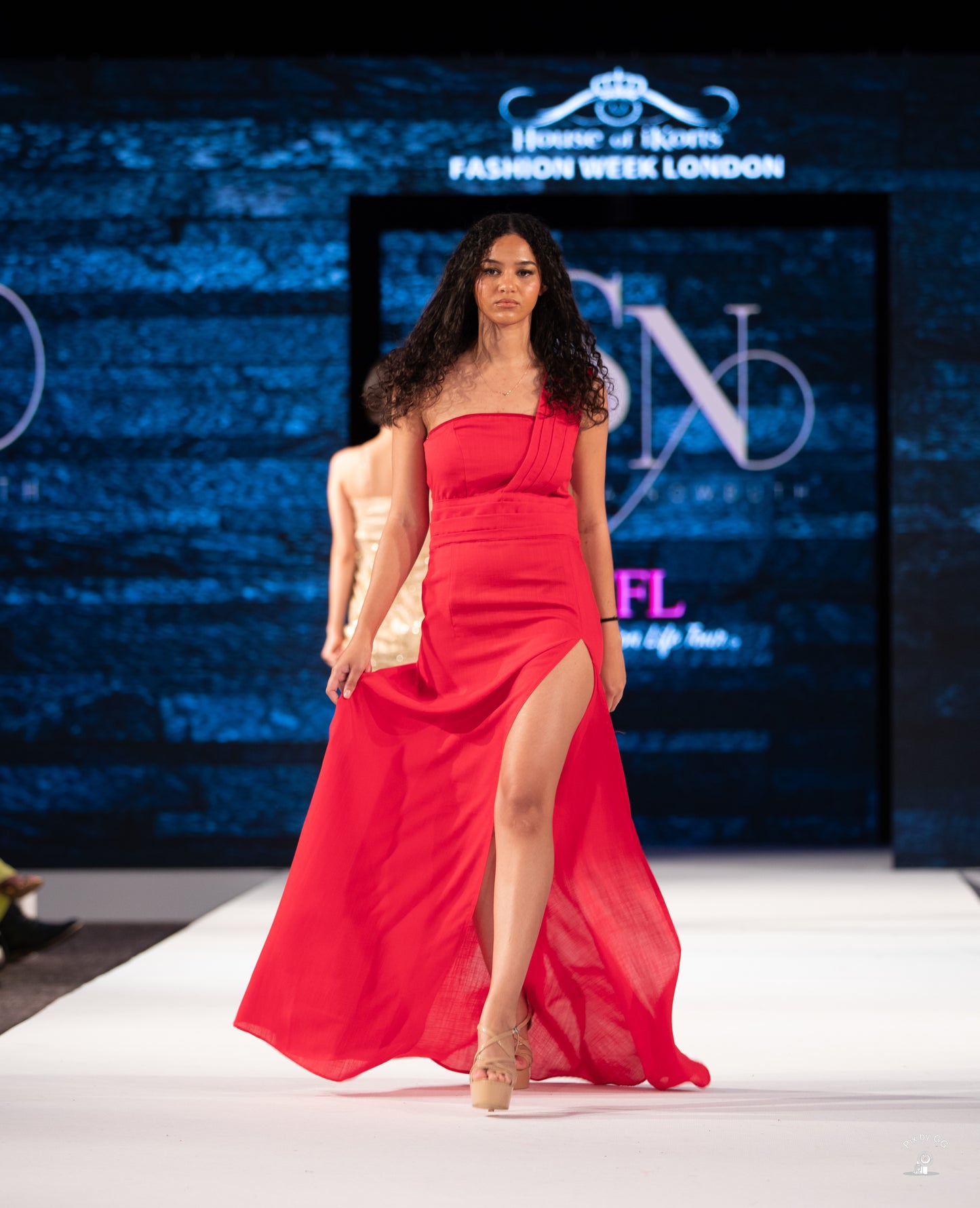 Rouge de Trochetia Couture Dress