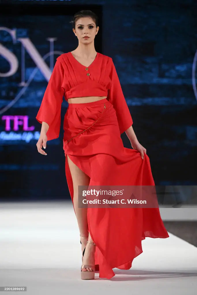 Crimson de L’ile Ensemble